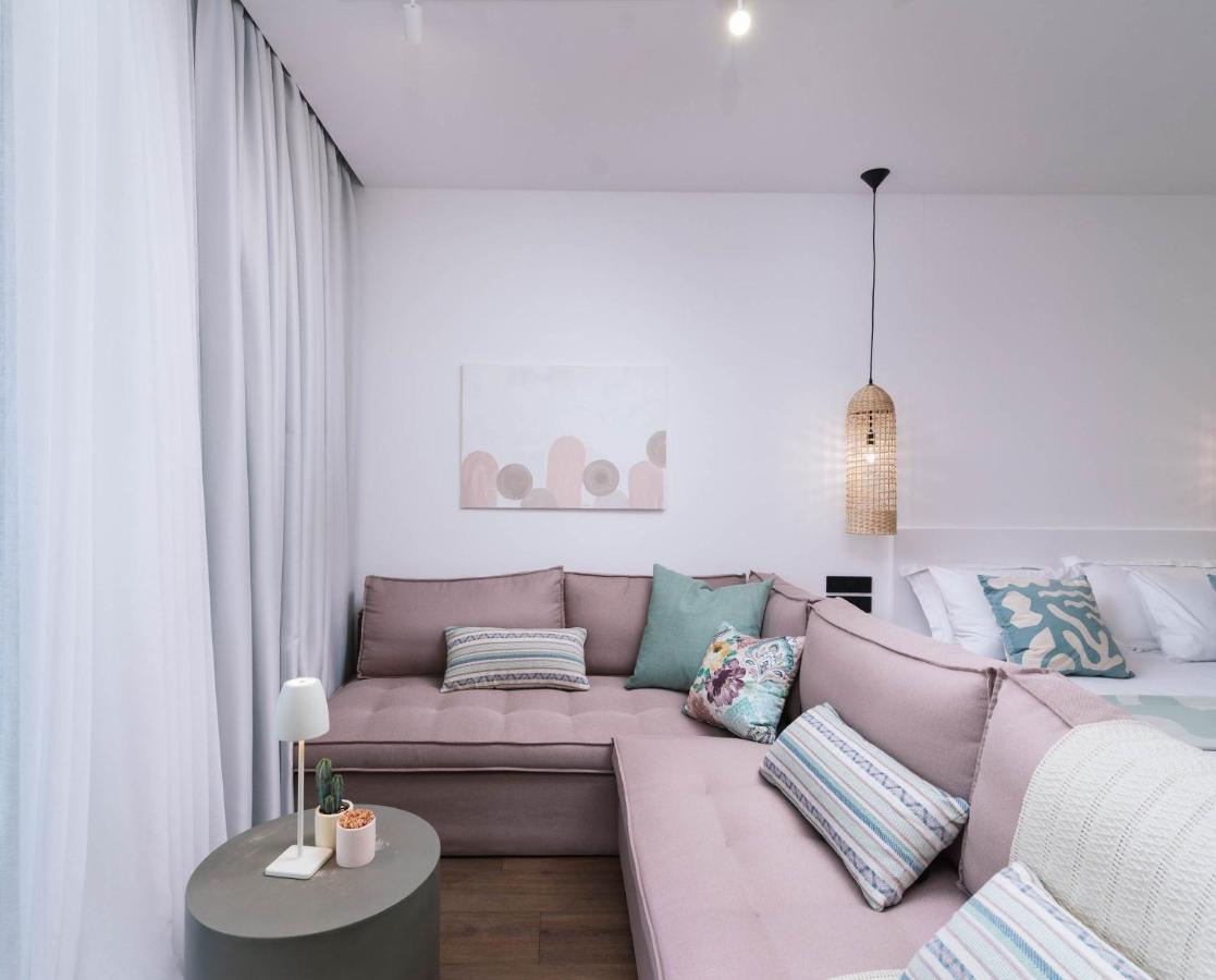Suites De Luxe Katerina 코키노스 피르고스 외부 사진